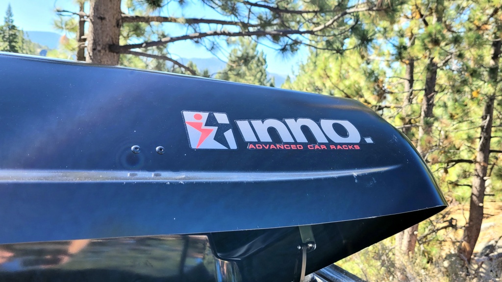 inno racks shadow 16 - we like that the lid isn't overly floppy.