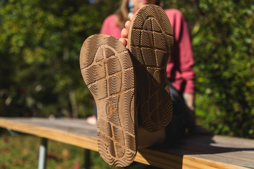 chaco classic leather flip for women - the textured outsole offers plenty of traction.