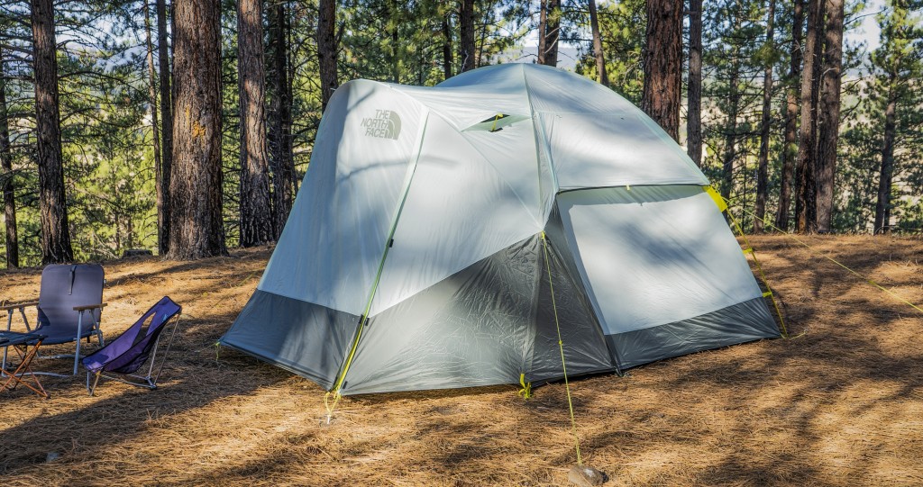 the north face sequoia 4 - a stout and beautiful looking tent made of high-quality material.