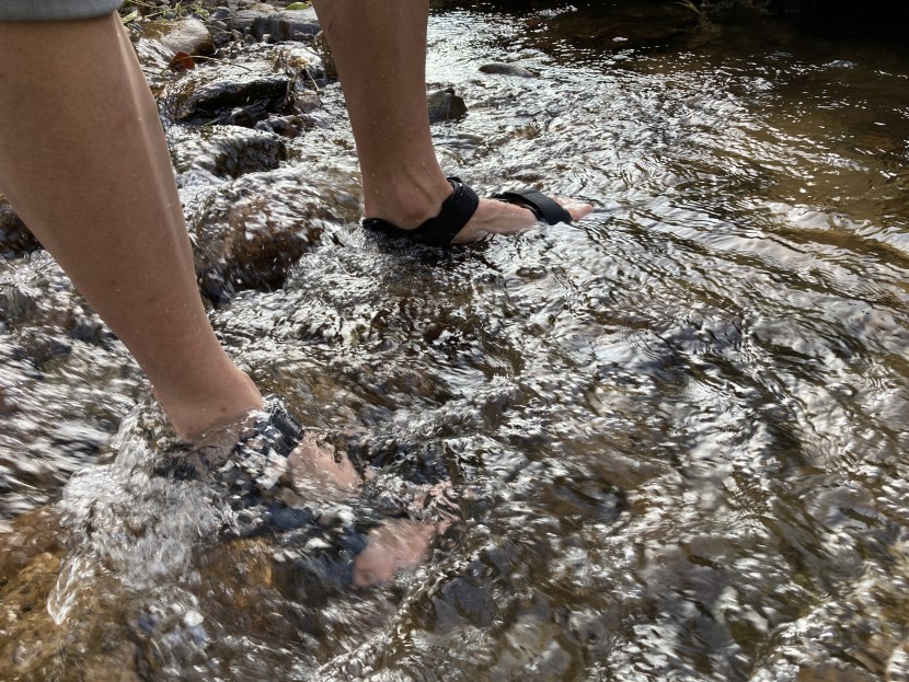 teva universal trail - underwater, the closed-cell foam doesn't absorb any water.