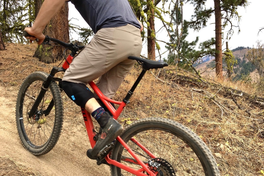 poc infinite all-mountain shorts - these shorts deliver all-day comfort, we'd have no problem wearing...