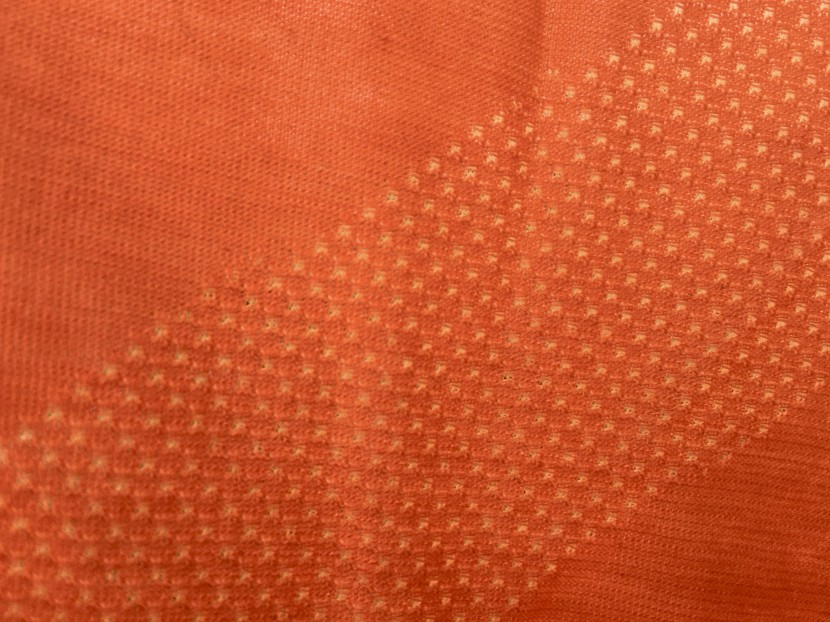 odlo kinship light crew for women - the ventilation panels on the odlo kinship light not only increase...