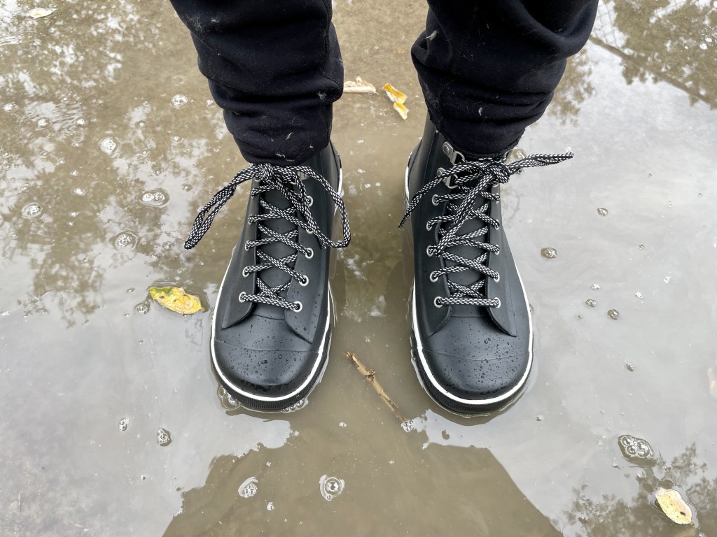 rocket dog rainy black for women - best suited for urban and suburban environments and for shallow...