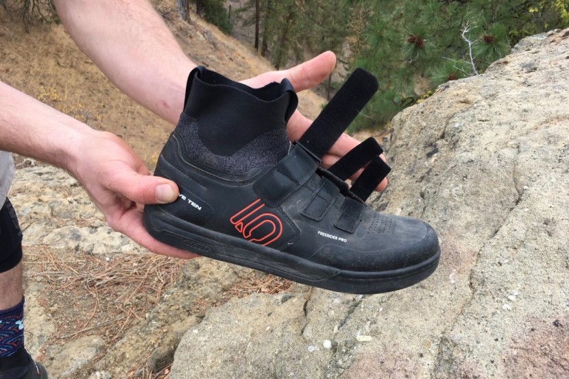 five ten freerider pro mid vcs - an extended cuff, d30 medial ankle protection, extra toe...