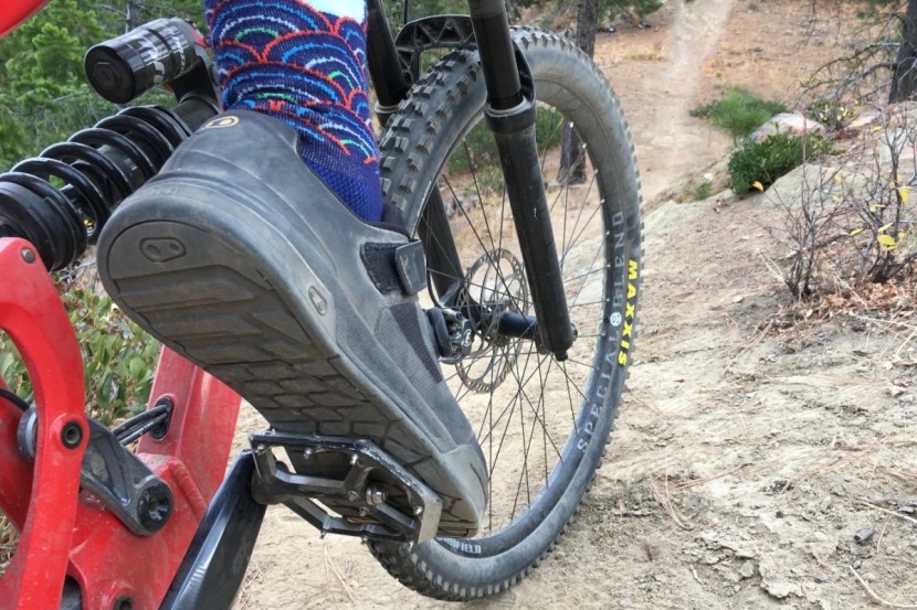crankbrothers stamp boa - with a tread design "optimized" to work with the stamp pedals, these...