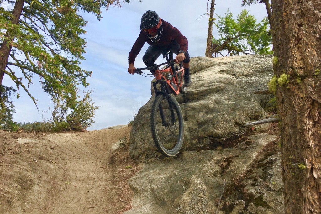 100% aircraft 2 - this is a burly dh helmet with excellent ventilation.