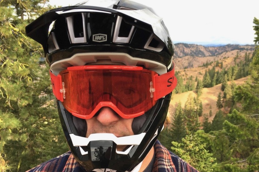 100% aircraft 2 - the manufacturer supplies different sized pads to fine-tune the fit...