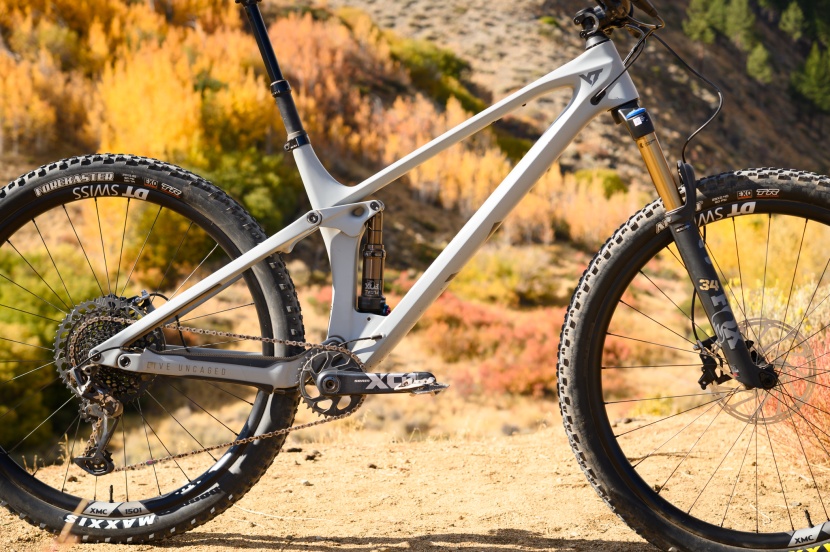 yt izzo core 4 - the flattened out top tube gives the izzo a unique look, and we just...