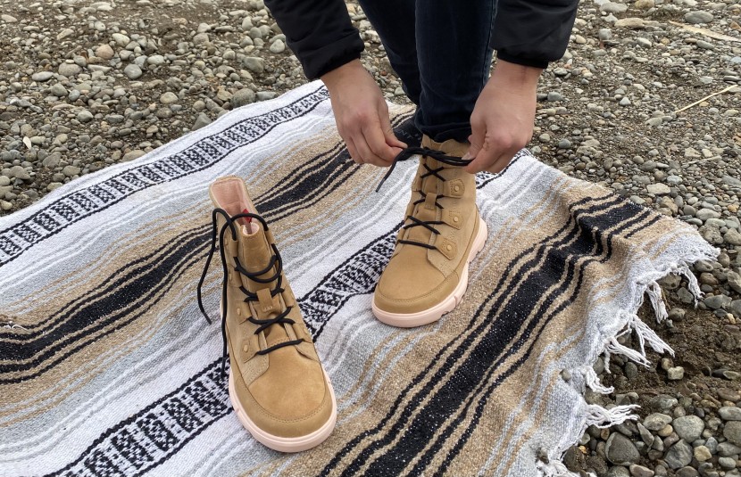 sorel explorer ii joan - the lacing structure on the explorer ii joan is taut and form...