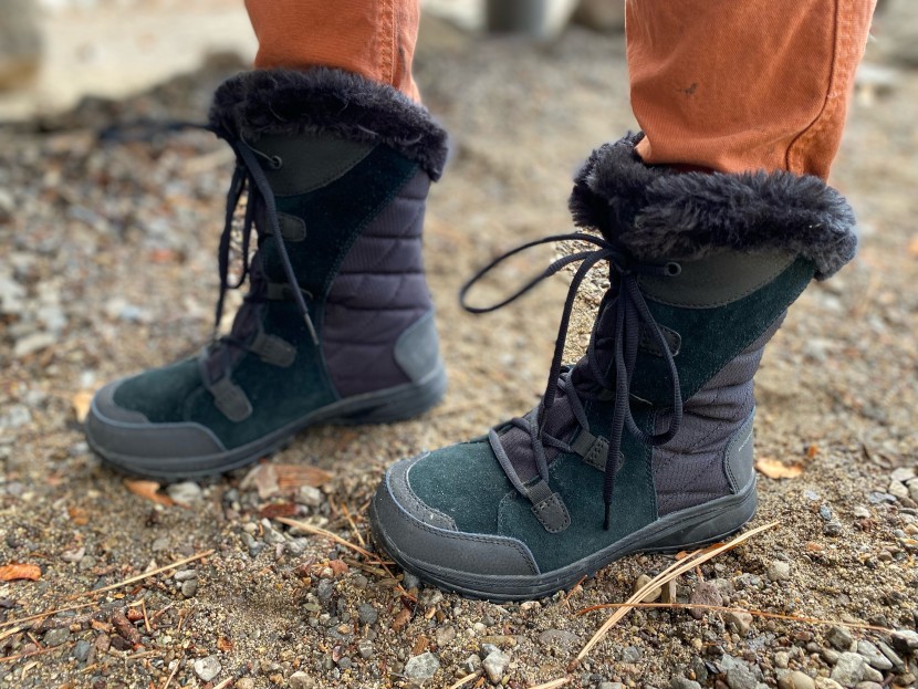 columbia ice maiden ii - the fur collar on the ice maiden keeps the legs warm and snow from...