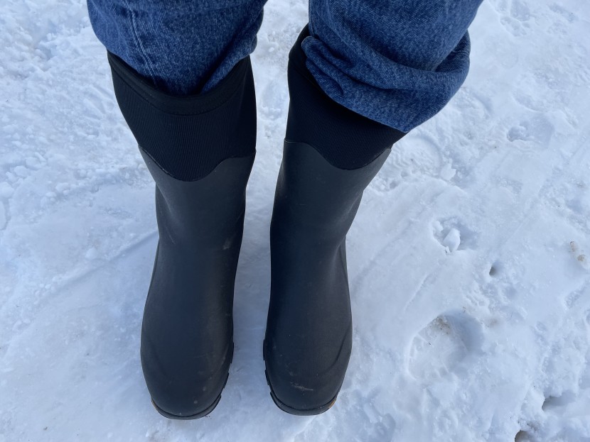 winter boots men - slip-on work boots don't have laces, which makes a precise fit...