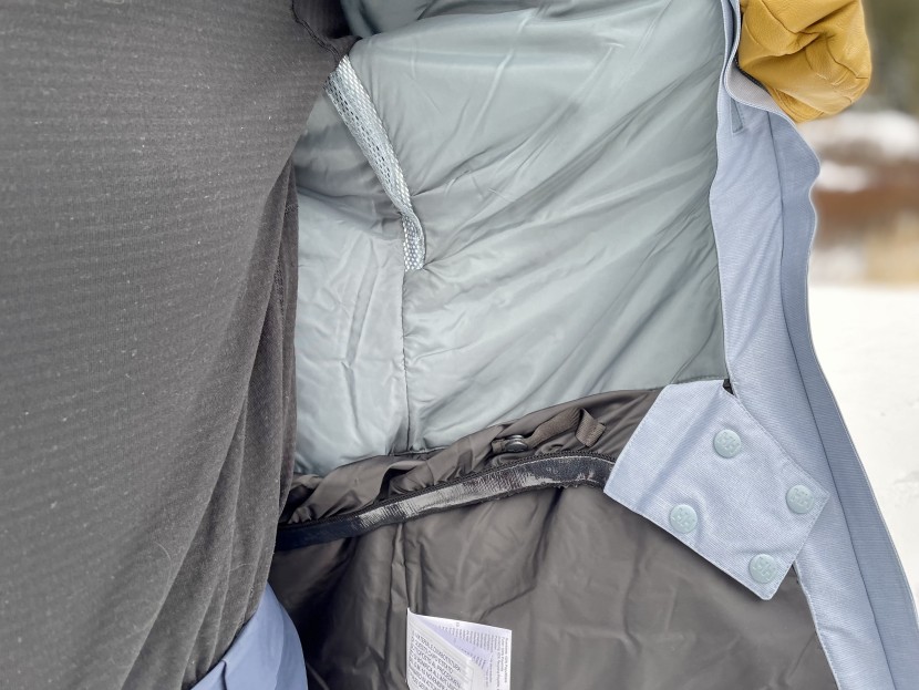 helly hansen powderqueen 3.0 - silky lining on the interior of the powderqueen gives it a luxurious...