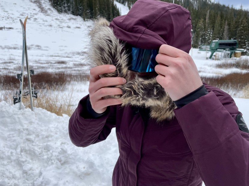 obermeyer tuscany ii insulated - the ability to remove the fur on the hood of the tuscany ii is not...