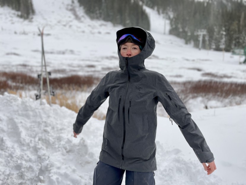 arc'teryx incendia - the incendia has a hefty gore-tex shell and the tall collar and...