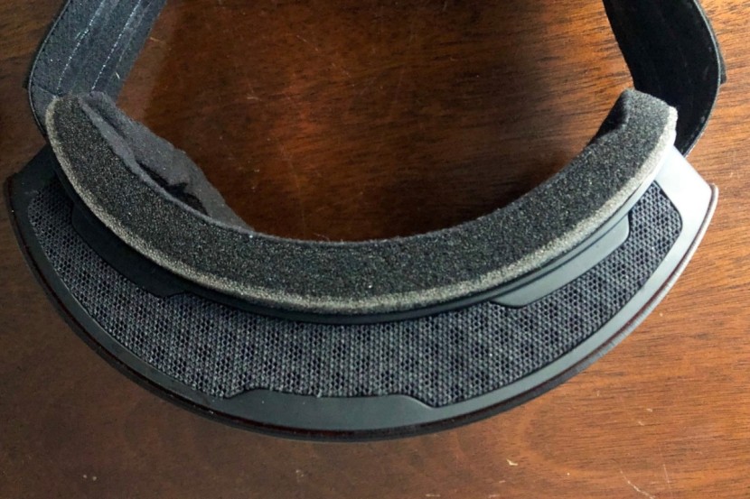 ski goggles - the giro contour uses a durable and weather-resistant combination of...