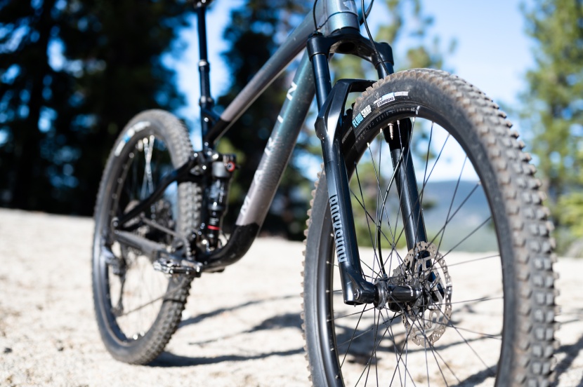 the rock shox recon fork is nothing to write home about, but they...