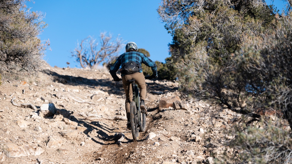 santa cruz bronson xo1 axs rsv - comfortable geometry and a calm suspension platform make the bronson...