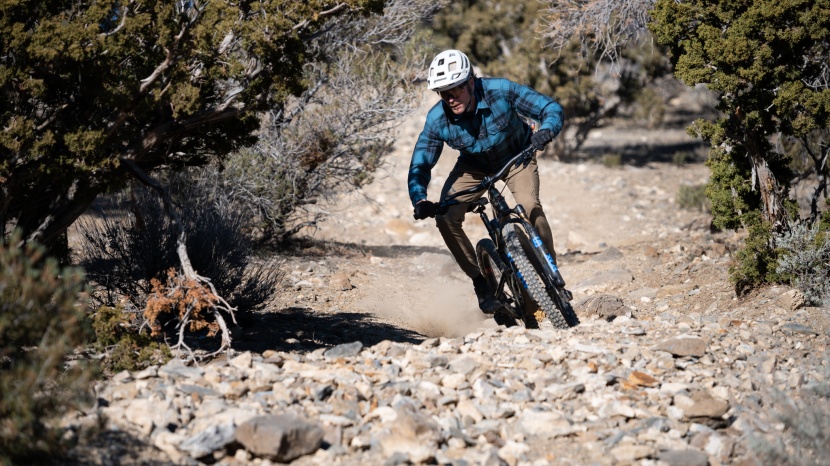 santa cruz bronson xo1 axs rsv - despite being fairly long, the 27.5-inch rear wheel keeps the...