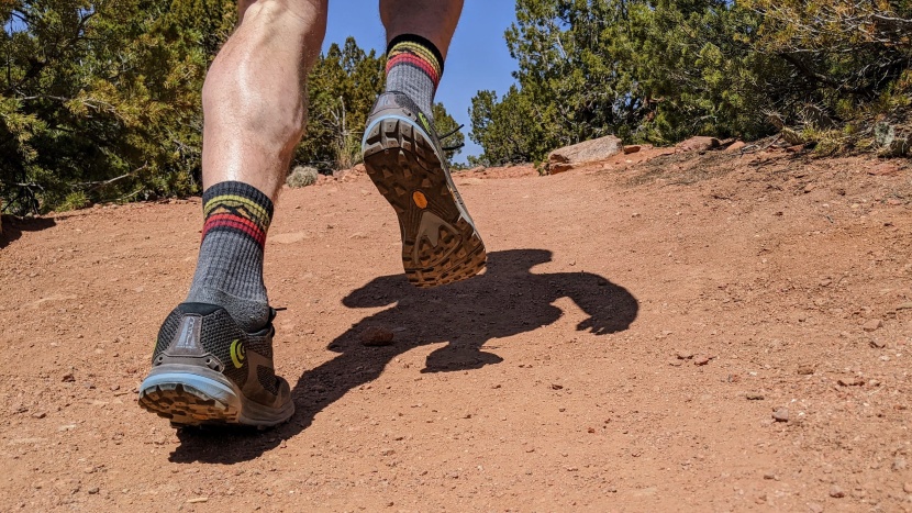 topo athletic mt-4 - based on its minimalist design, this shoe is surprisingly weighty...