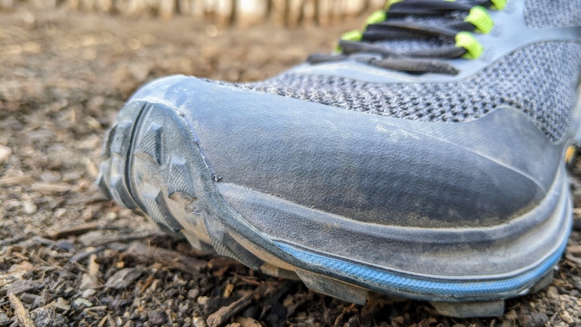 topo athletic mt-4 - the combination of a pointed rubber rand and thick, tpu film...