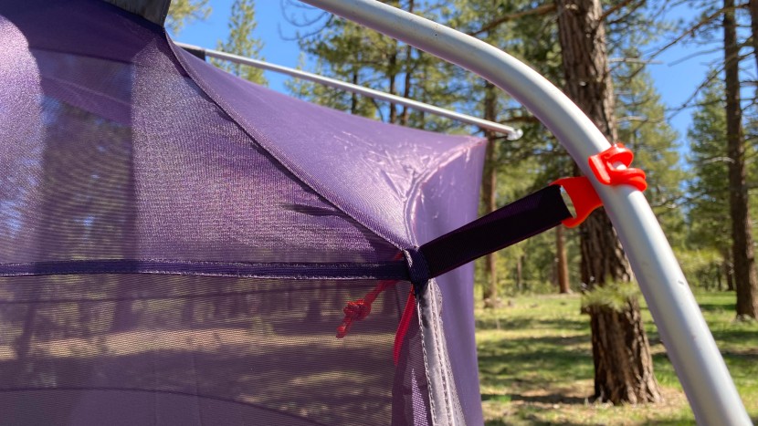 the clips, poles, and mesh are all extremely high quality.