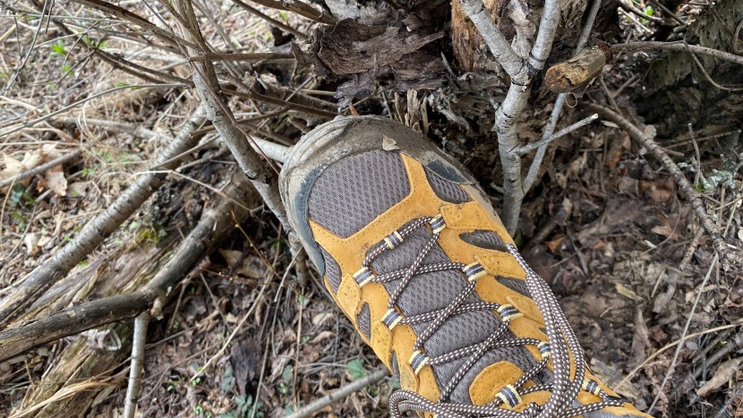 merrell moab 2 mid waterproof - webbing, stitching, and seams all stayed tight throughout testing.