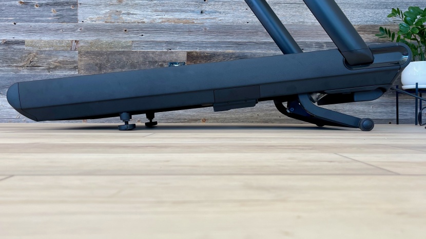 incline adjusts up to 12.5% for some moderate hill training.