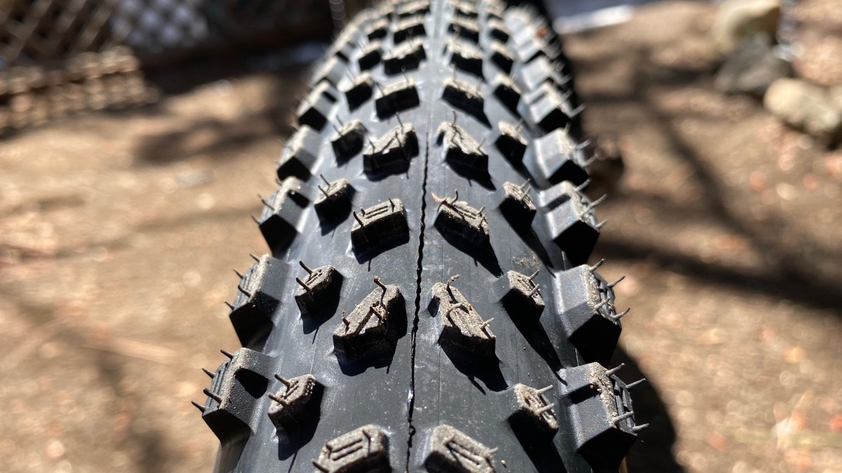 Vittoria Syerra Review (The Syerra's tread design, particularly the cornering knobs, is a bit more aggressive than what you'll find on a...)