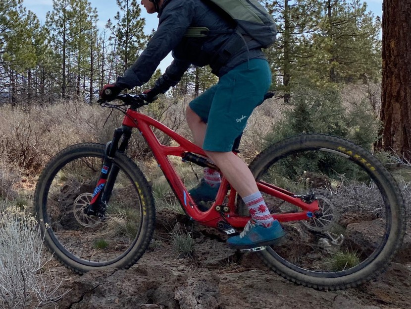 rapha trail shorts women's - the longer inseam of the rapha trail shorts offers protection from...