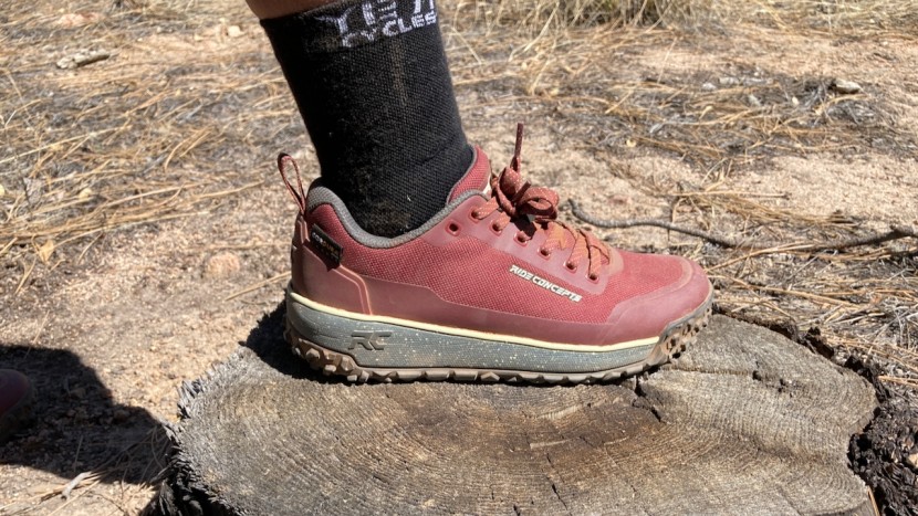 ride concepts flume women's - here you can see the thick eva midsole, max grip outsole...