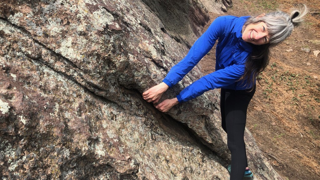 arc'teryx proton fl hoody for women - insulated and breathable, the proton fl is a great layer for wind...