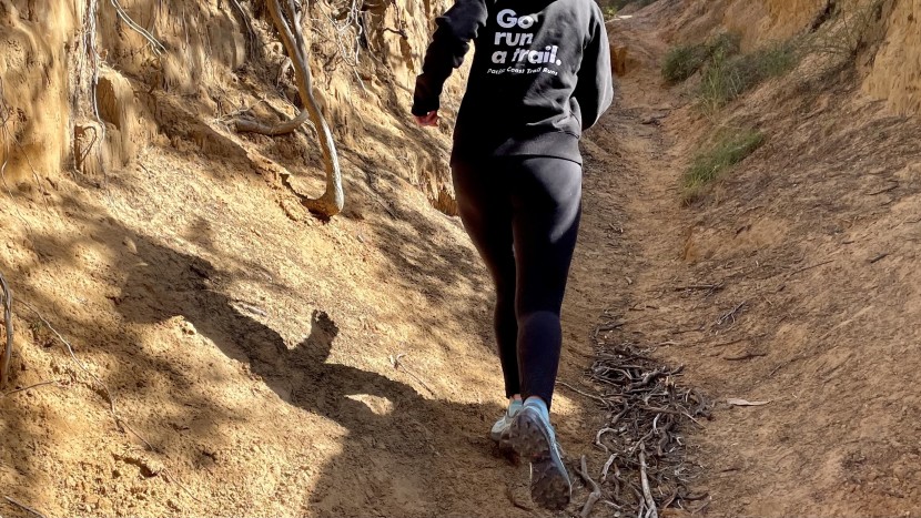 salomon speedcross 5 for women - the stacked heel of the speedcross helps make cruising up hills a...