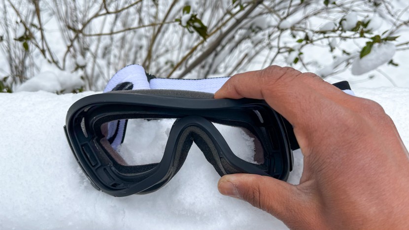 oakley flight deck m - a flexible rubber frame provides peace of mind when traveling with...