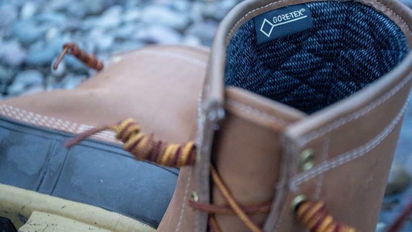 ll bean 8" gore-tex/thinsulate - the goretex/thinsulate lining was crucial in making these waterproof...