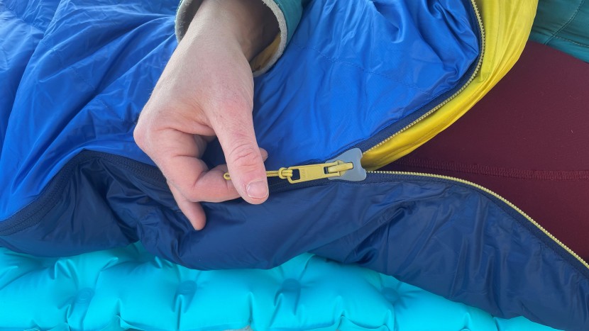 rab neutrino 400 for women - we like the neutrino's snag proof zipper pull.