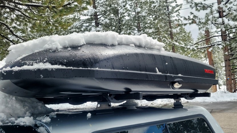 yakima skybox 16 carbonite - we put these cargo boxes through the wringer, testing their water...