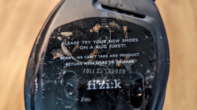 fizik vento infinito carbon 2 - fizik has a stiff return policy, so be sure you're not scuffing...