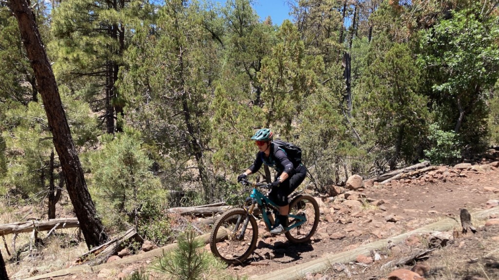 ride concepts hellion clip women's - a good-performing shoe allows you to focus on your riding.