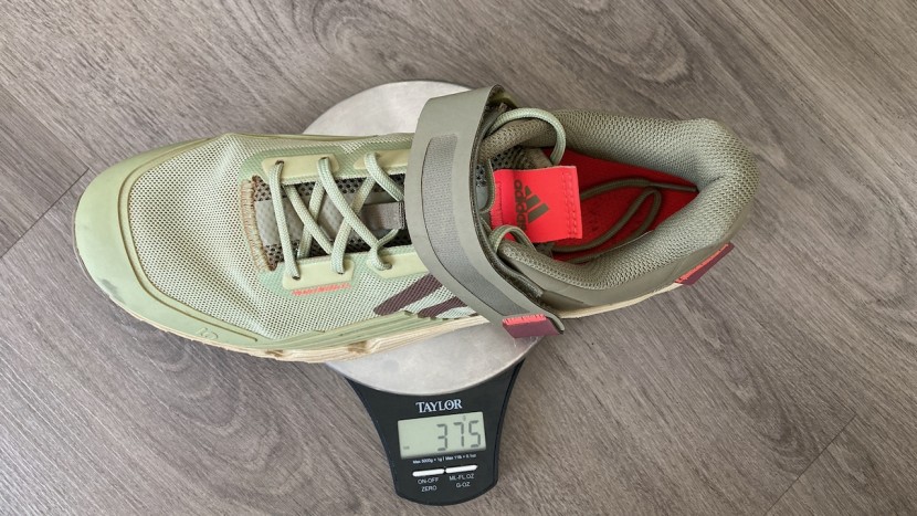 five ten trailcross clip-in women's - a us 8.5 women's weighs 375-grams per shoe.