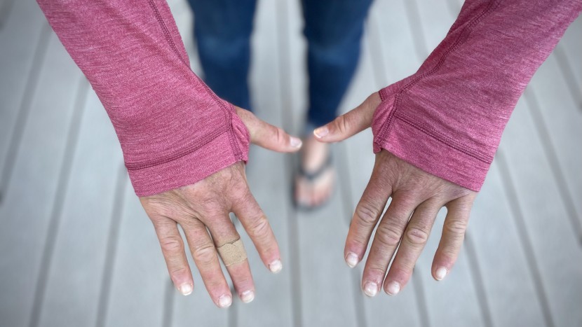 black diamond solution 150 merino quarter zip for women - the thumbholes help increase the ease of layering for the merino...