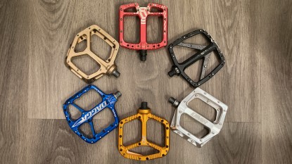 How to Choose the Right Flat Pedals for Mountain Biking