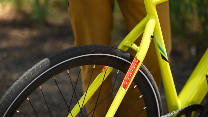 aventon soltera - the soltera comes with a headlight and rear lights that are...