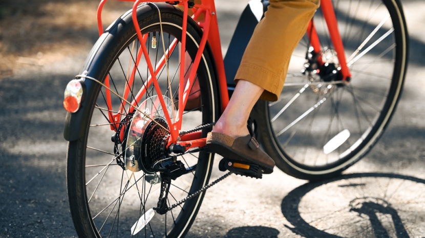 charge city - the smaller 250w motor doesn't make the city a powerhouse, but it...