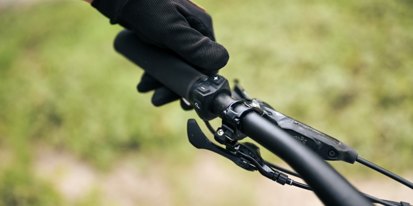 specialized turbo levo comp alloy - the small control unit on the handlebar is super intuitive, has...