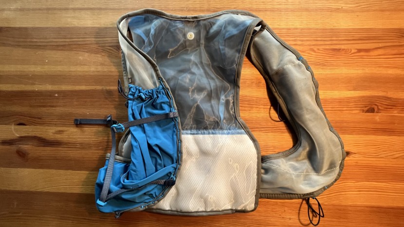 ultimate direction ultra vest 6.0 - lightweight perforated mesh on the ultra vest 6.0 is used against...