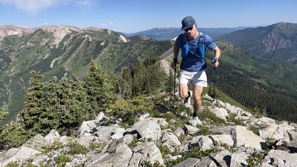 ultimate direction ultra vest 6.0 - very few hydration packs for running can stand up to the harshest...