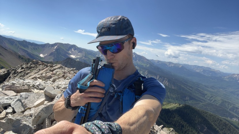 ultimate direction ultra vest 6.0 - it's definitely possible to drink while on the go, but the...