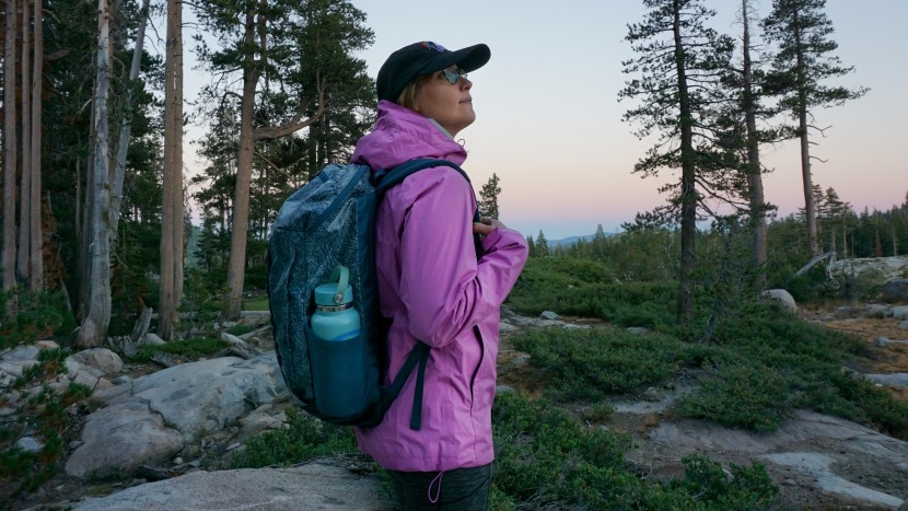 columbia arcadia ii for women - the colombia arcadia ii offers a simple rain jacket that will get...