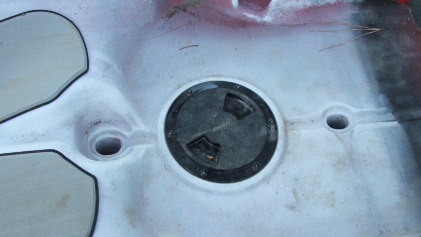 jackson staxx - the quasi dry storage compartment is convenient to access but...