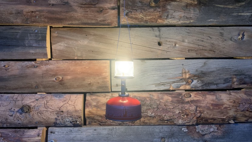 lantern - the primus micron is a light and compact gas-powered lantern that...